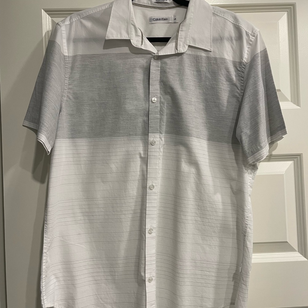 Calvin Klein short sleeve button down shirt